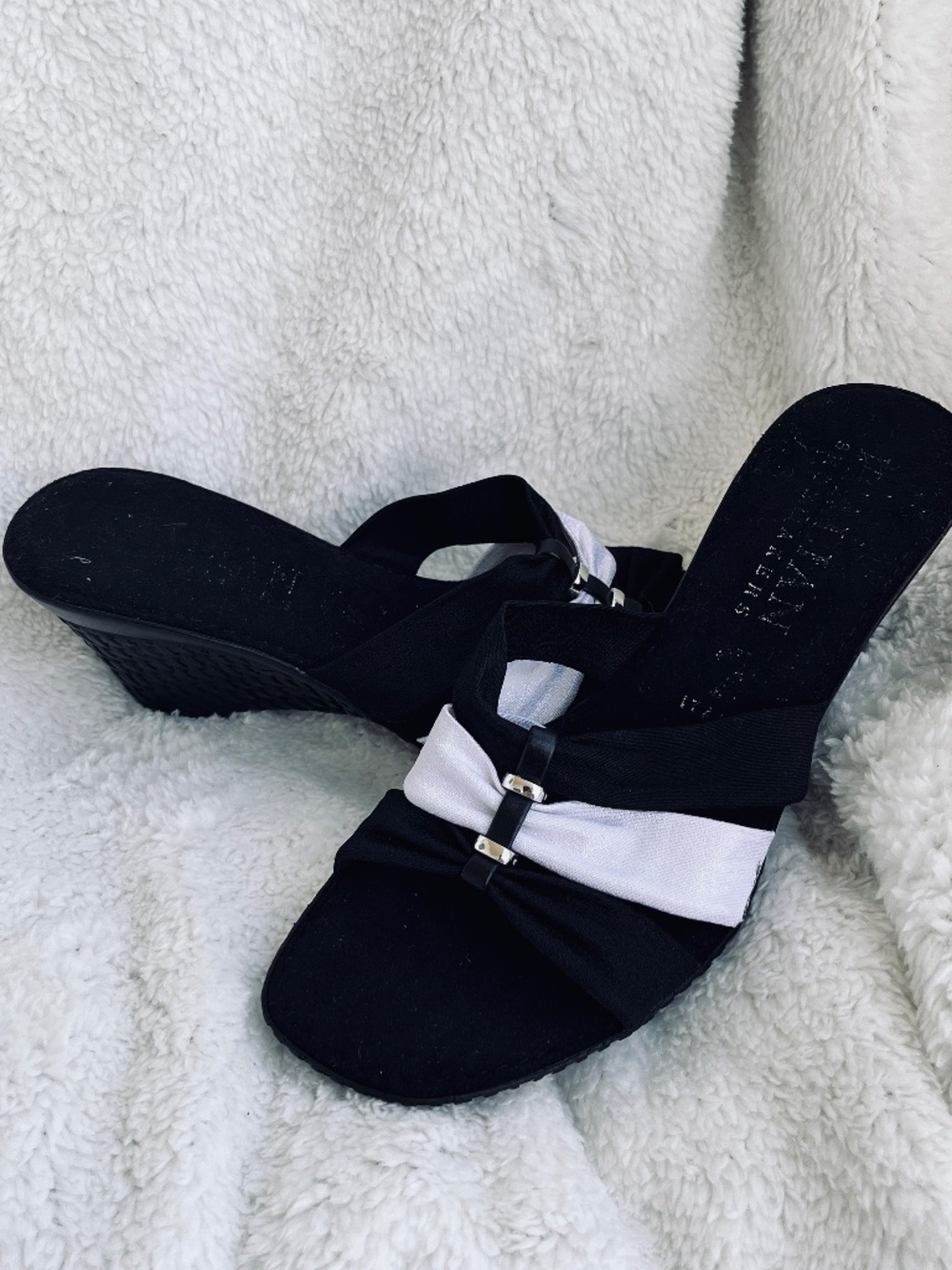 Italian Shoemakers 🇮🇹 Black White Wedge Slide Sandals Women's Size 6 Used